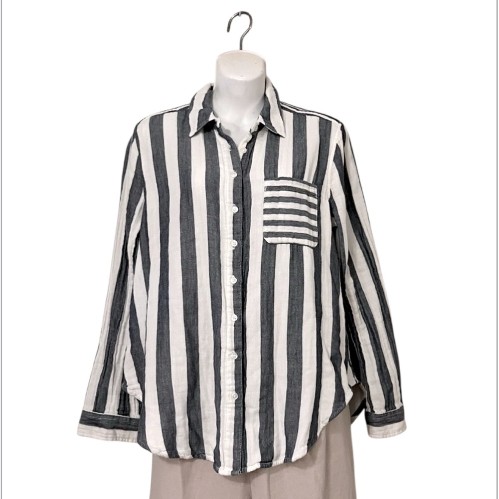 Time And Tru Blue & White Striped Oxford Poplin Long Sleeve Button Down Shirt